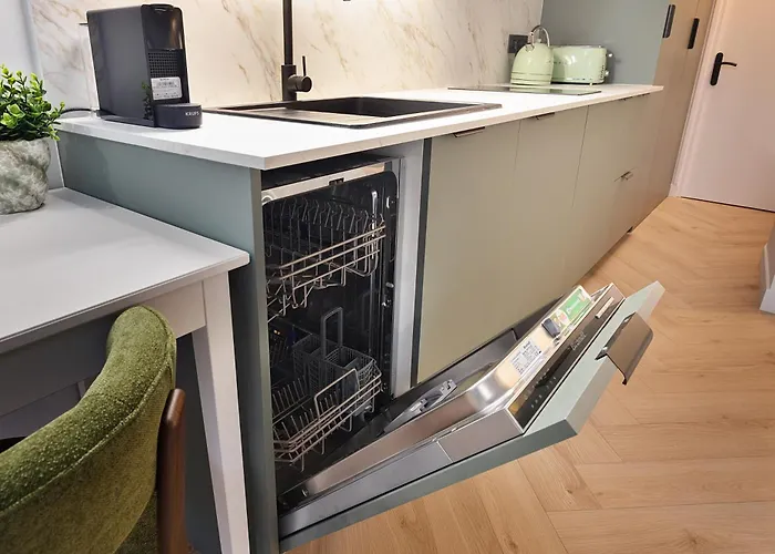 Parisian Gem With Stunning View