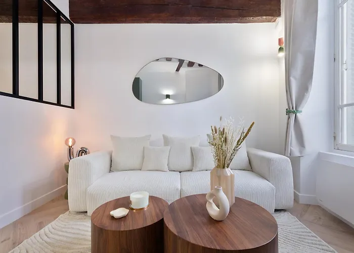 Parisian Gem With Stunning View