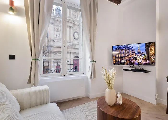 Parisian Gem With Stunning View * פריז