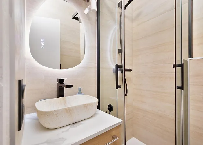 Parisian Gem With Stunning View